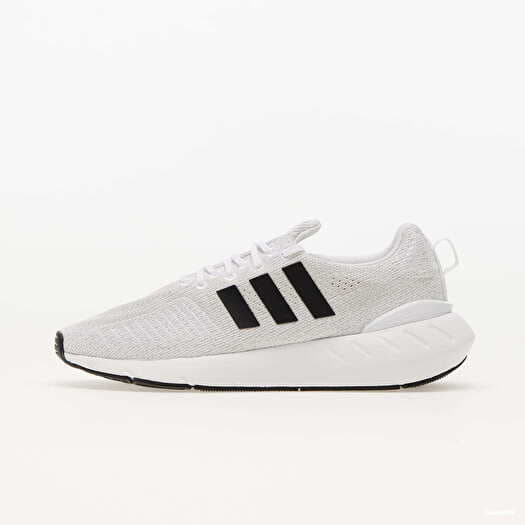 Boty adidas originals swift run w store