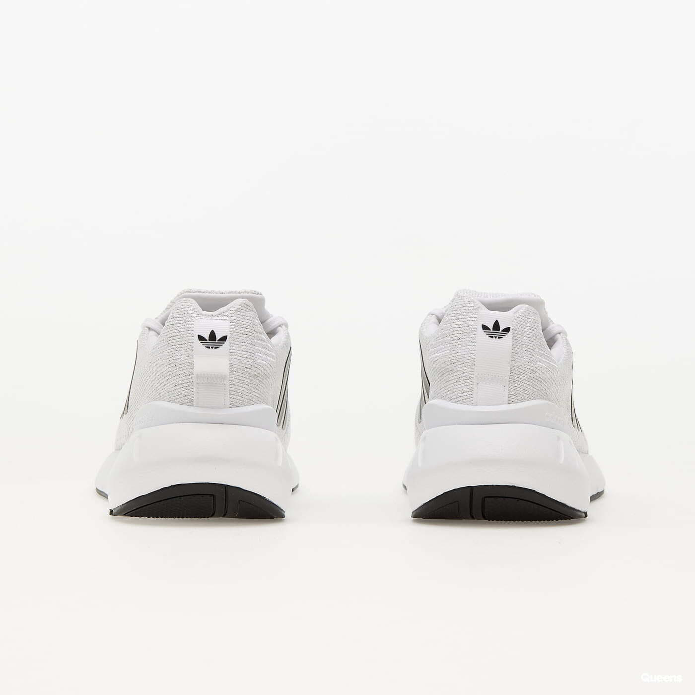 Turnschuhe und Schuhe fur Manner adidas Swift Run 22 Ftw White Core Black Grey One Queens