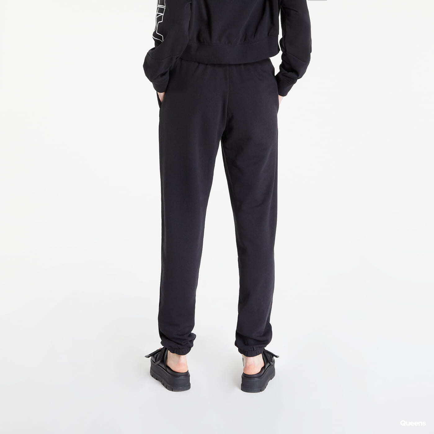 Nsw essential fleece best sale pants