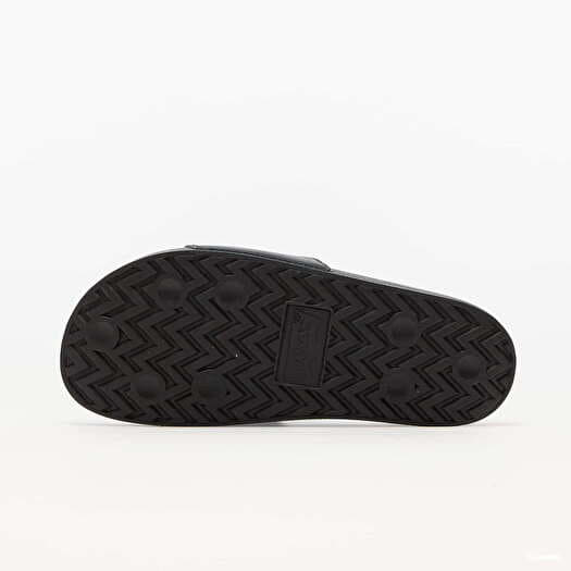 Levi's top batwing sneakers