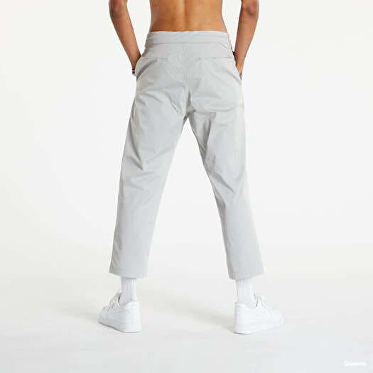 nike cropped trousers