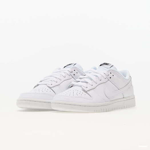 Women s shoes Nike W Dunk Low White White Queens