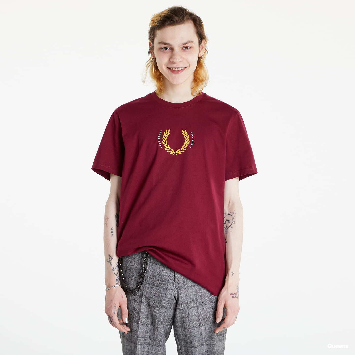 T-shirts FRED PERRY Laurel Wreath Tee Wine