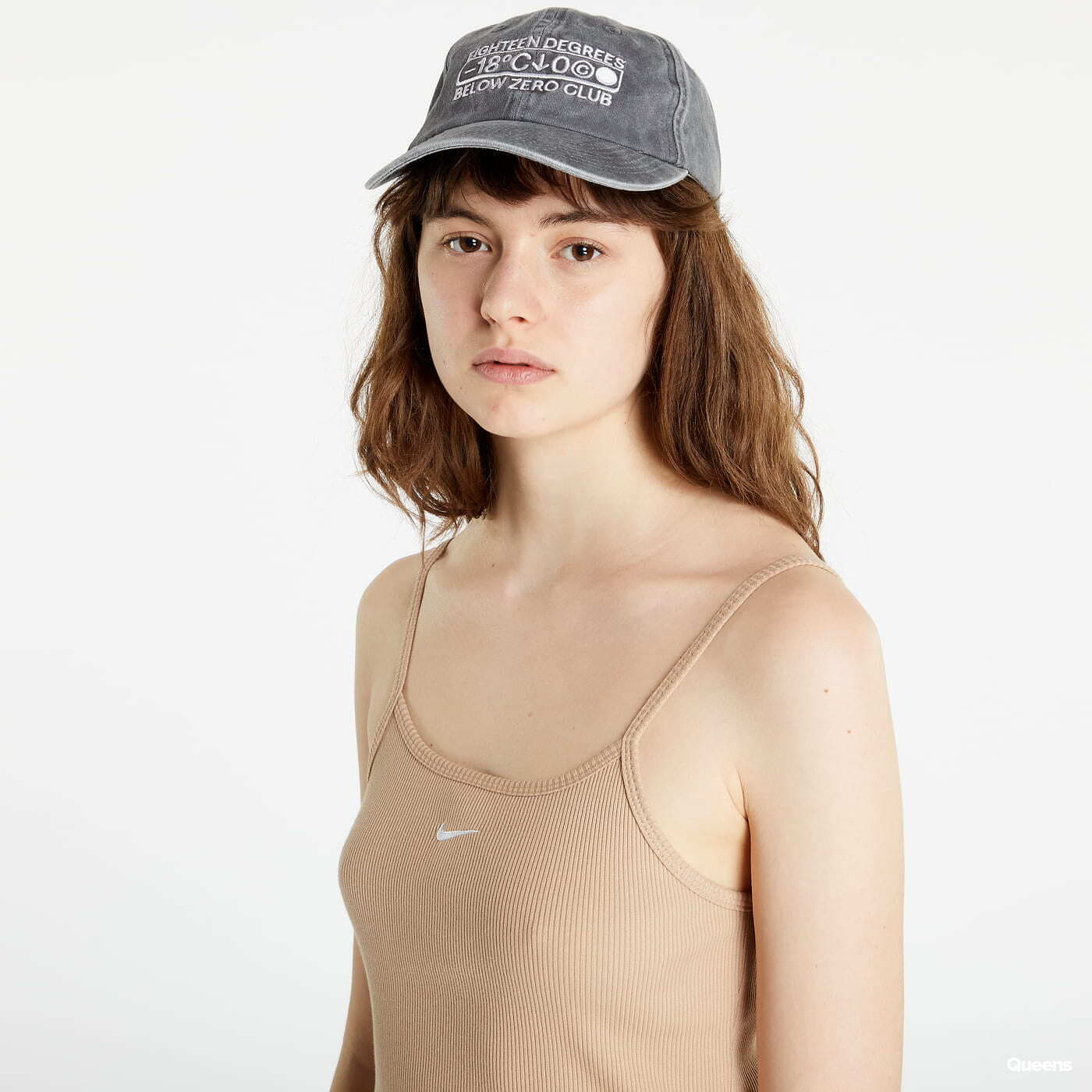 Mekot Nike Sportswear Essential Dress Beige