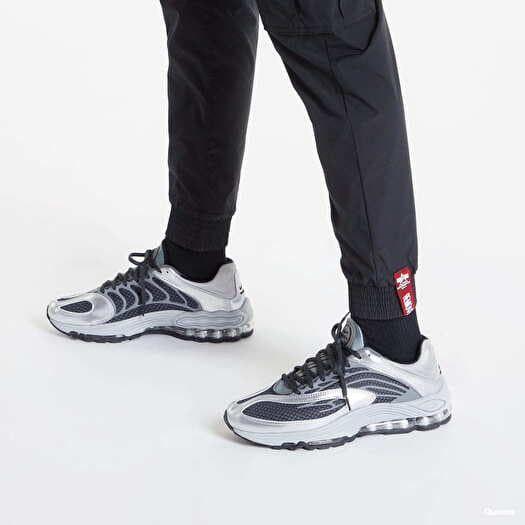 Nylon joggers nike best sale