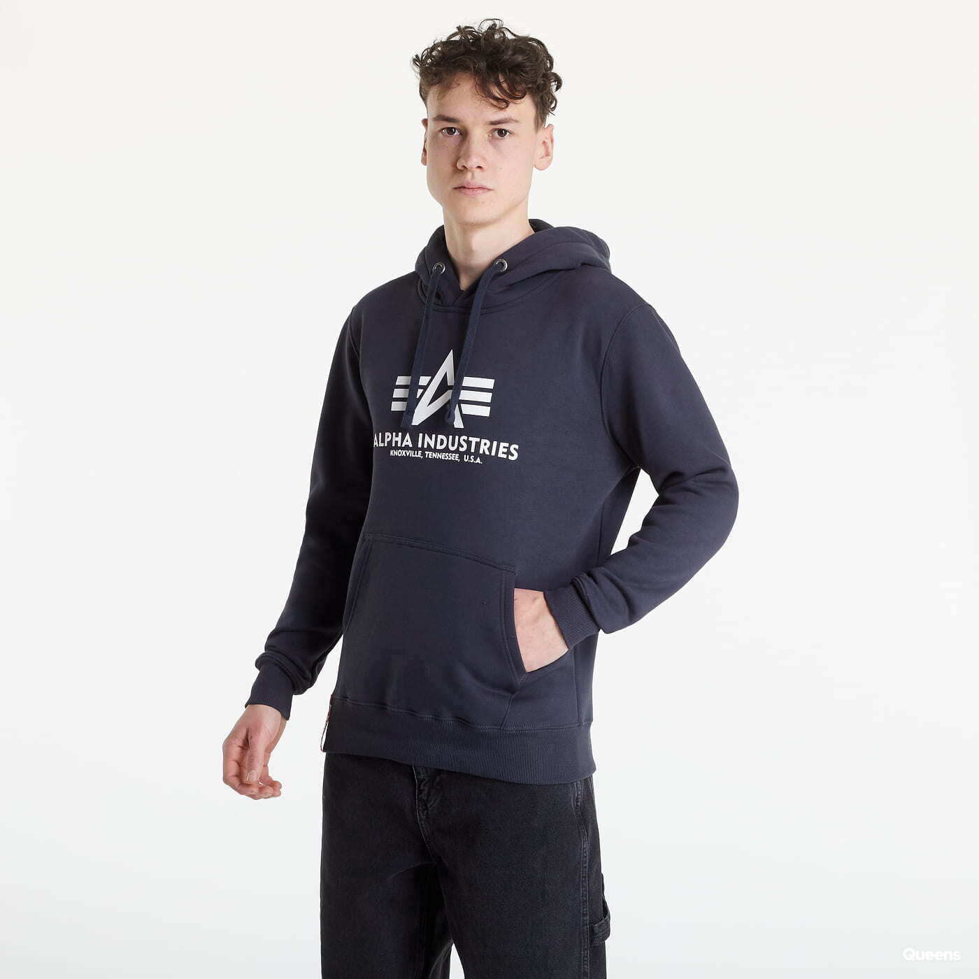 Hoodies and sweatshirts Alpha Industries Basic Hoodie navy Queens