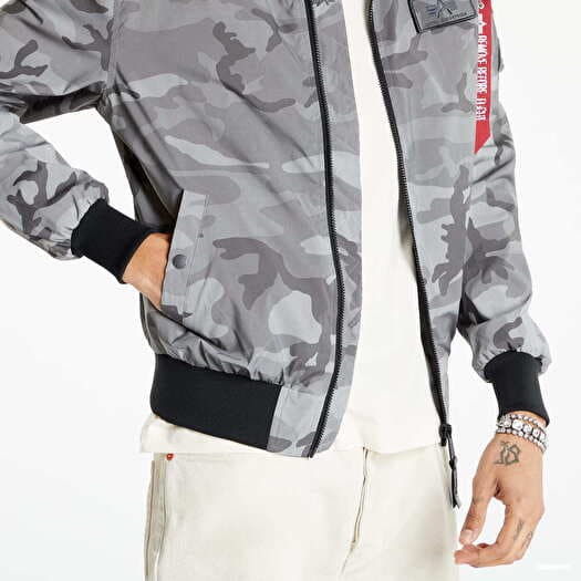 Alpha industries windbreaker camo best sale