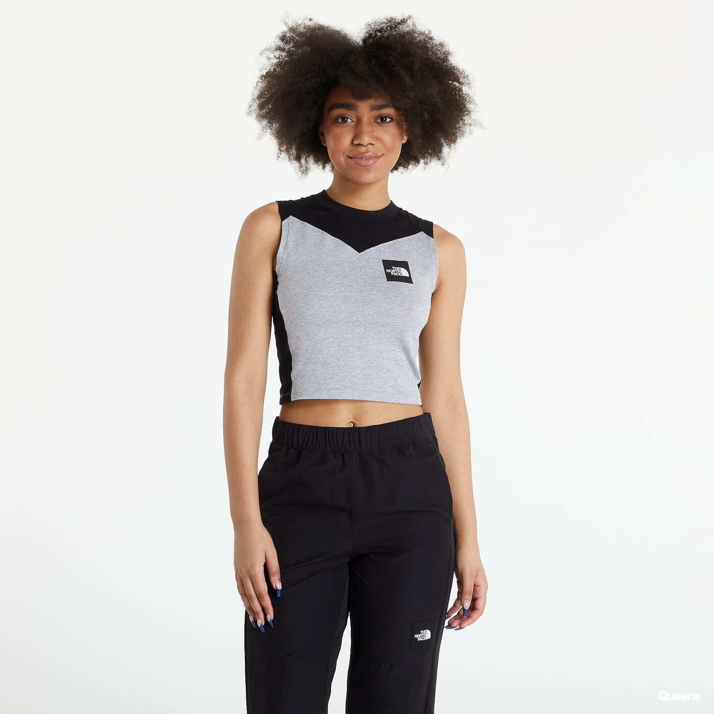 Majice s kratkimi rokavi The North Face Cropped Fitted Tank Top Tnf Light Grey Heather