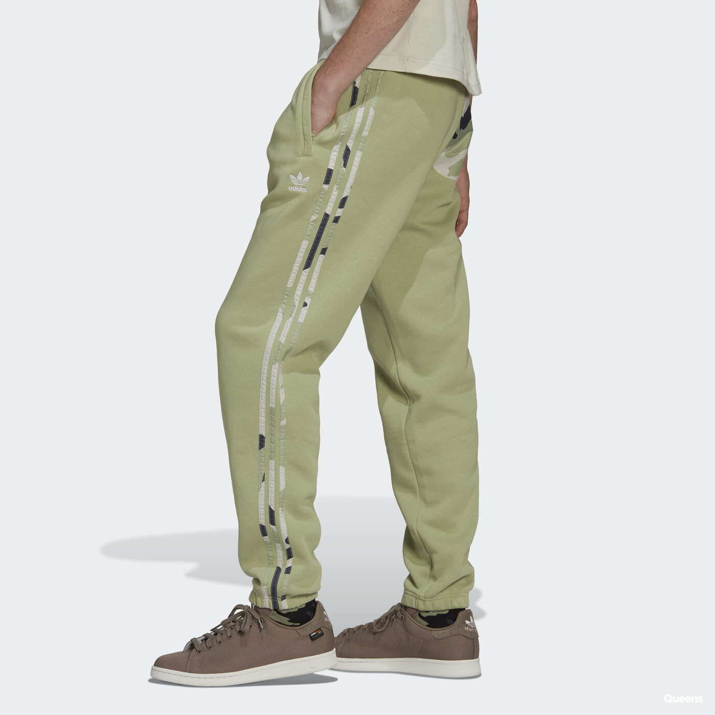 Jogginghosen adidas Originals Camo Pants Green Queens