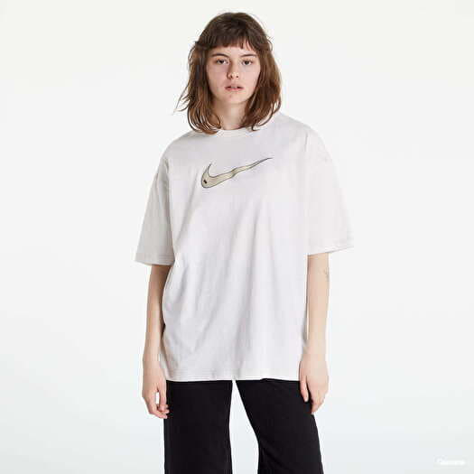 T Shirts Nike Swoosh W Oversized T Shirt Creamy Queens