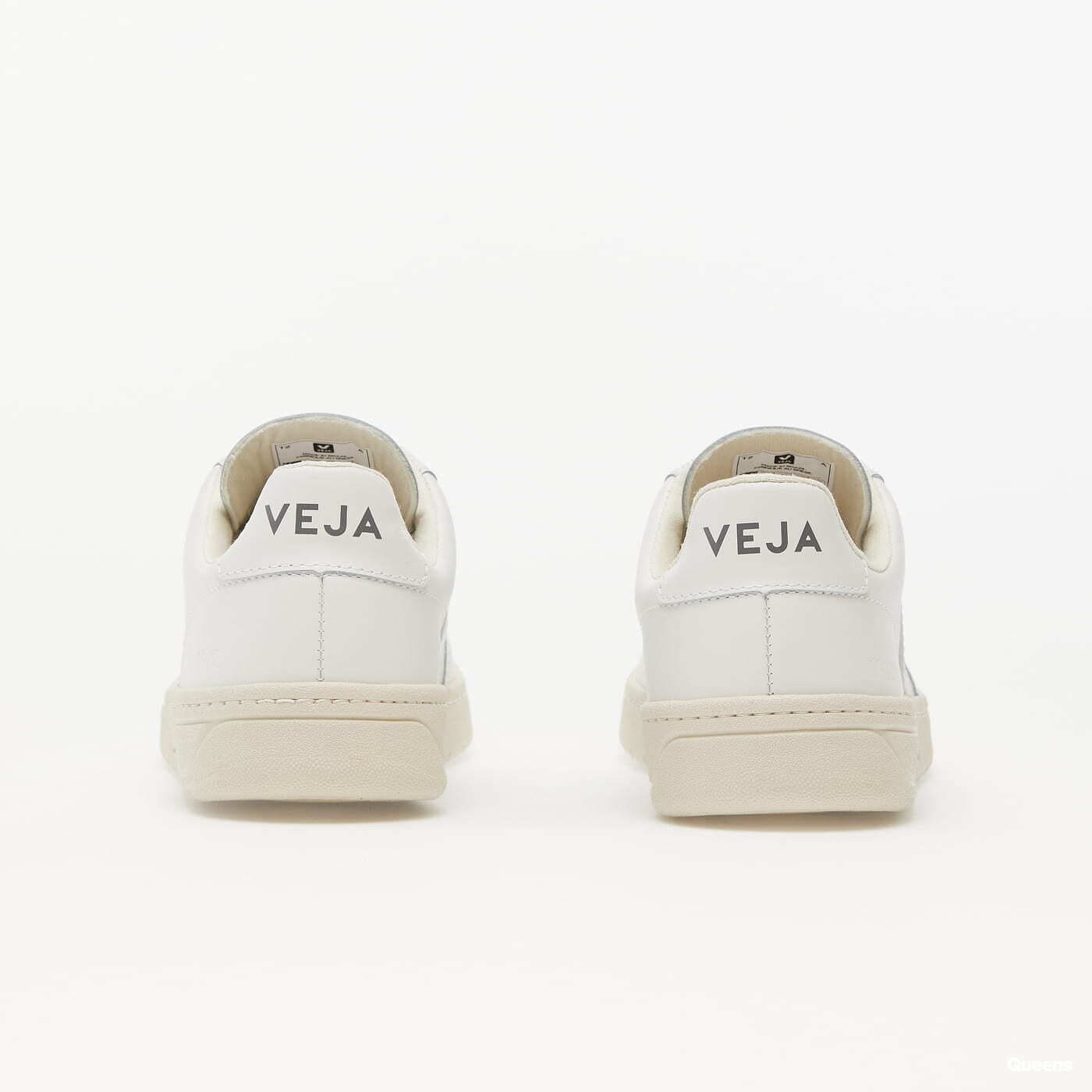 Women's sneakers and shoes Veja V-12 Leather extra white