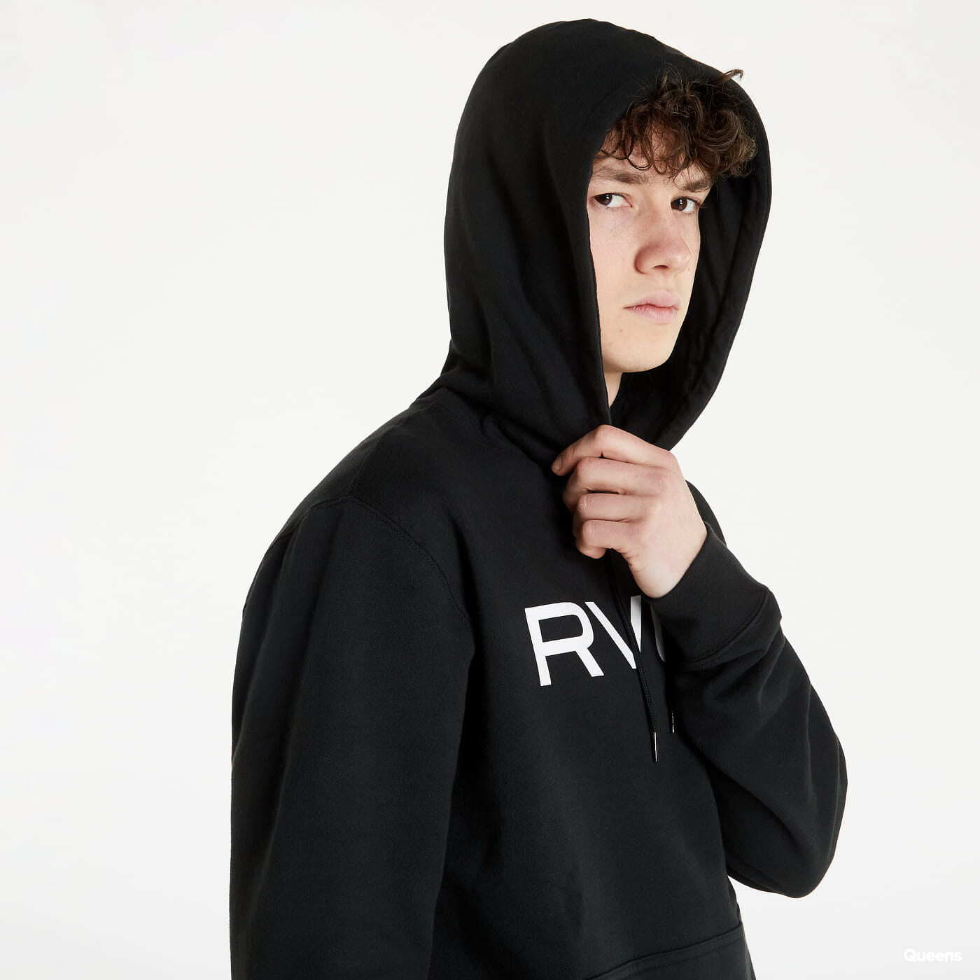 Big rvca hoodie discount