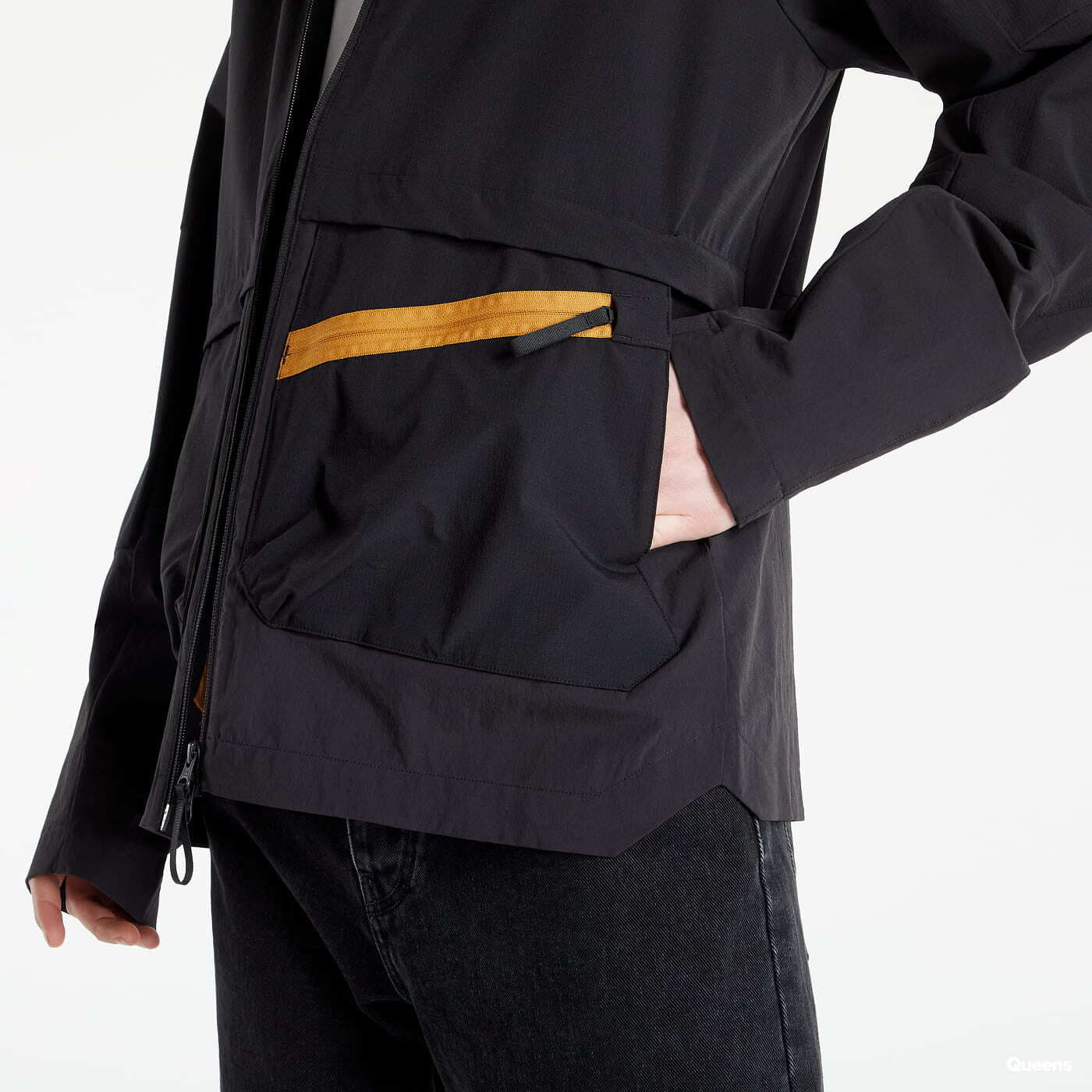 Jakas adidas UTL Trransit Jacket Black