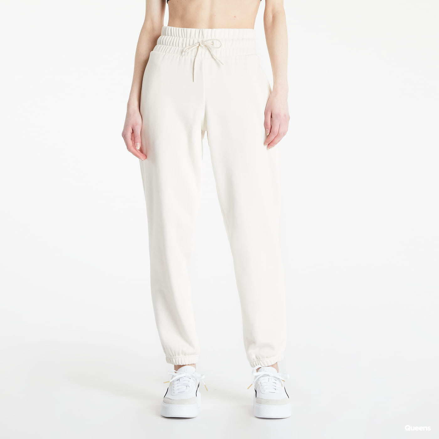 Trainingsbroeken Puma Classics Relaxed Pants Creamy
