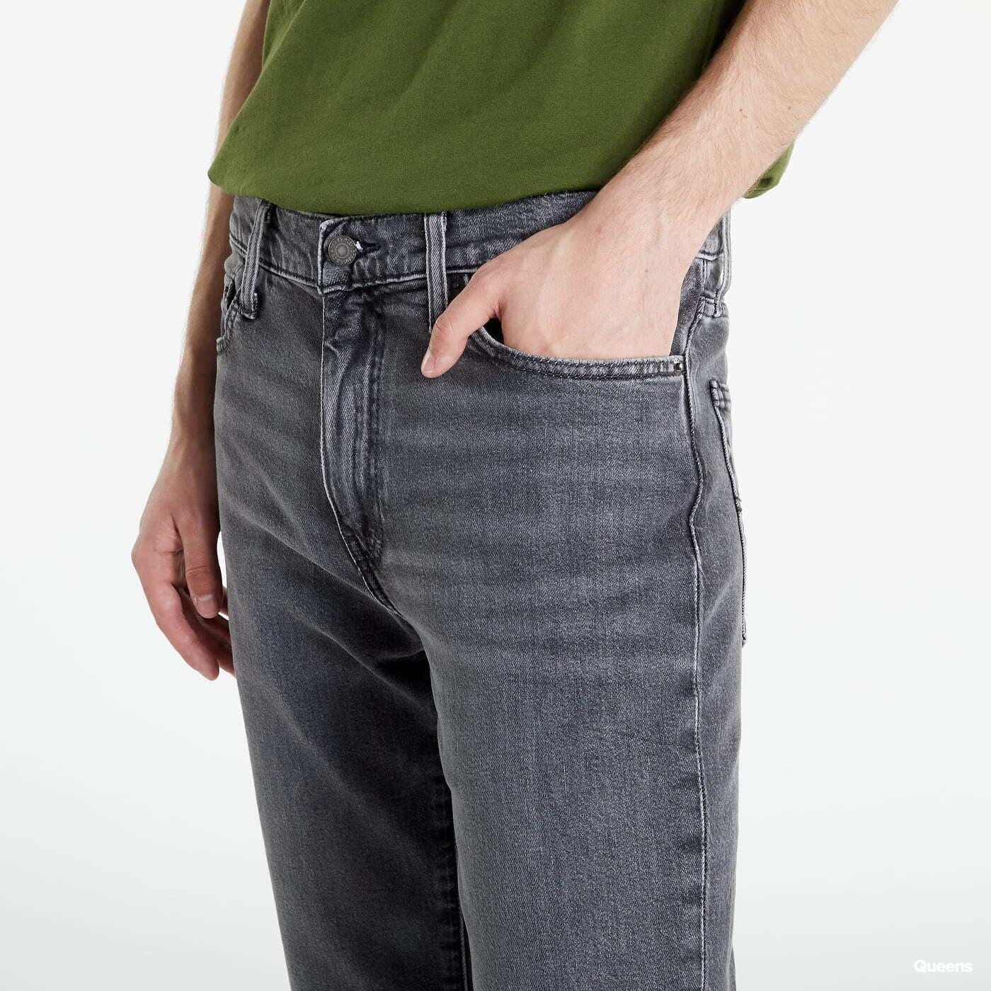Headed east store levis