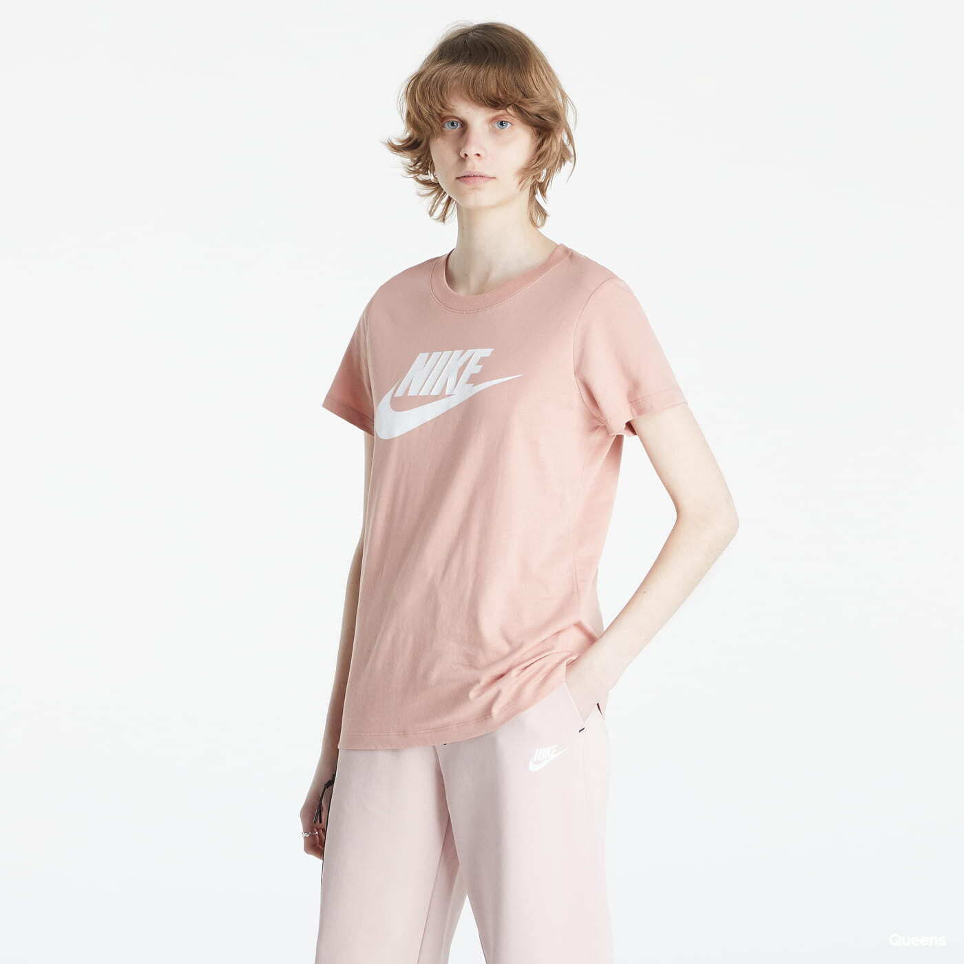 White pink sale nike shirt