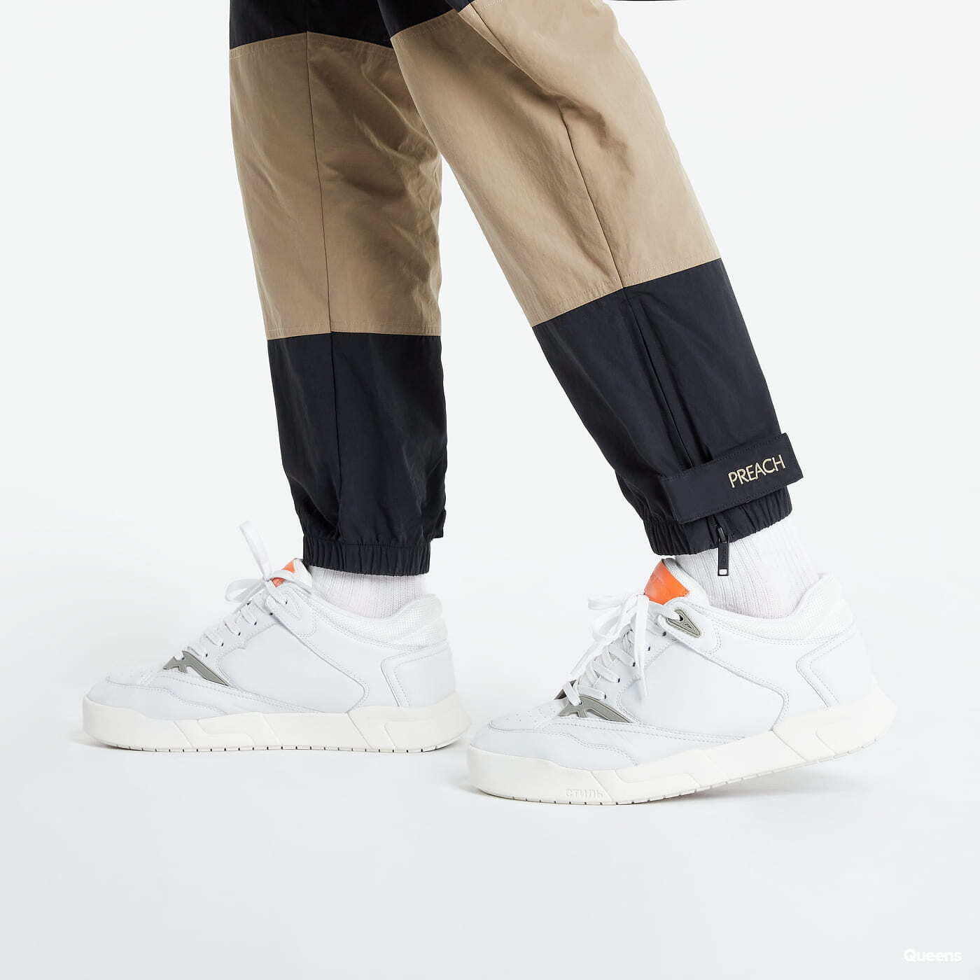 Pantaloni cargo PREACH Nylon Zip Pants Black/ Brown