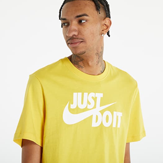 Nike Sportswear Mens T-Shirt, Crew Neck Shirts for Men with Swoosh