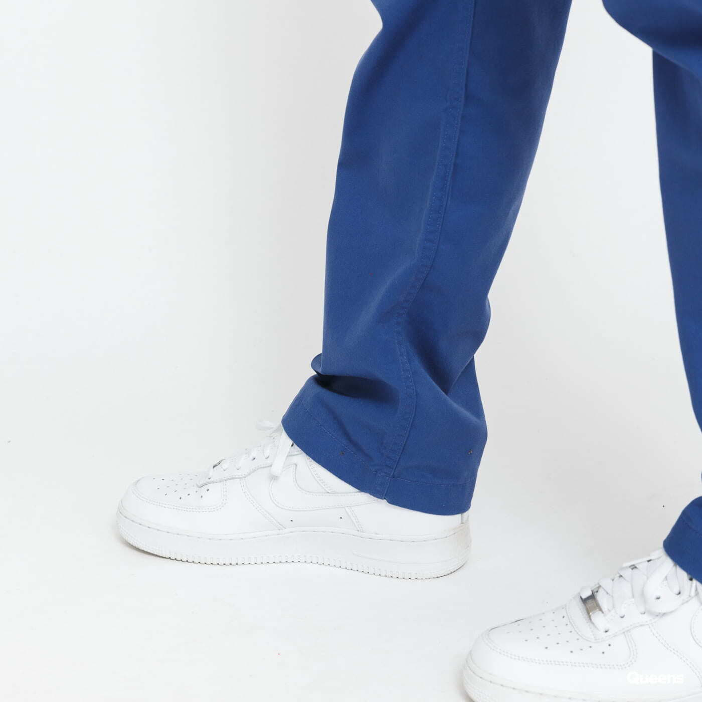 Dżinsy i spodnie Vans MN Authentic Chino True navy