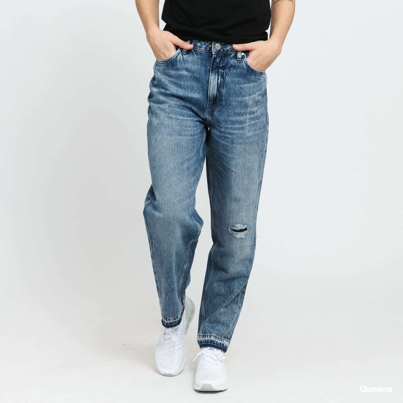 Džíny GUESS W Relaxed Fit Jeans denim blue