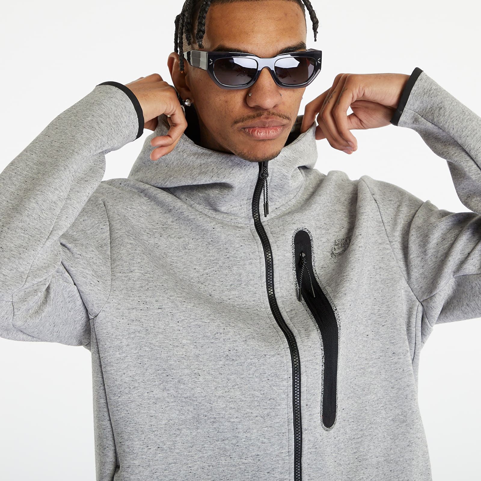 Nike tech fleece zip online through hoodie in gre
