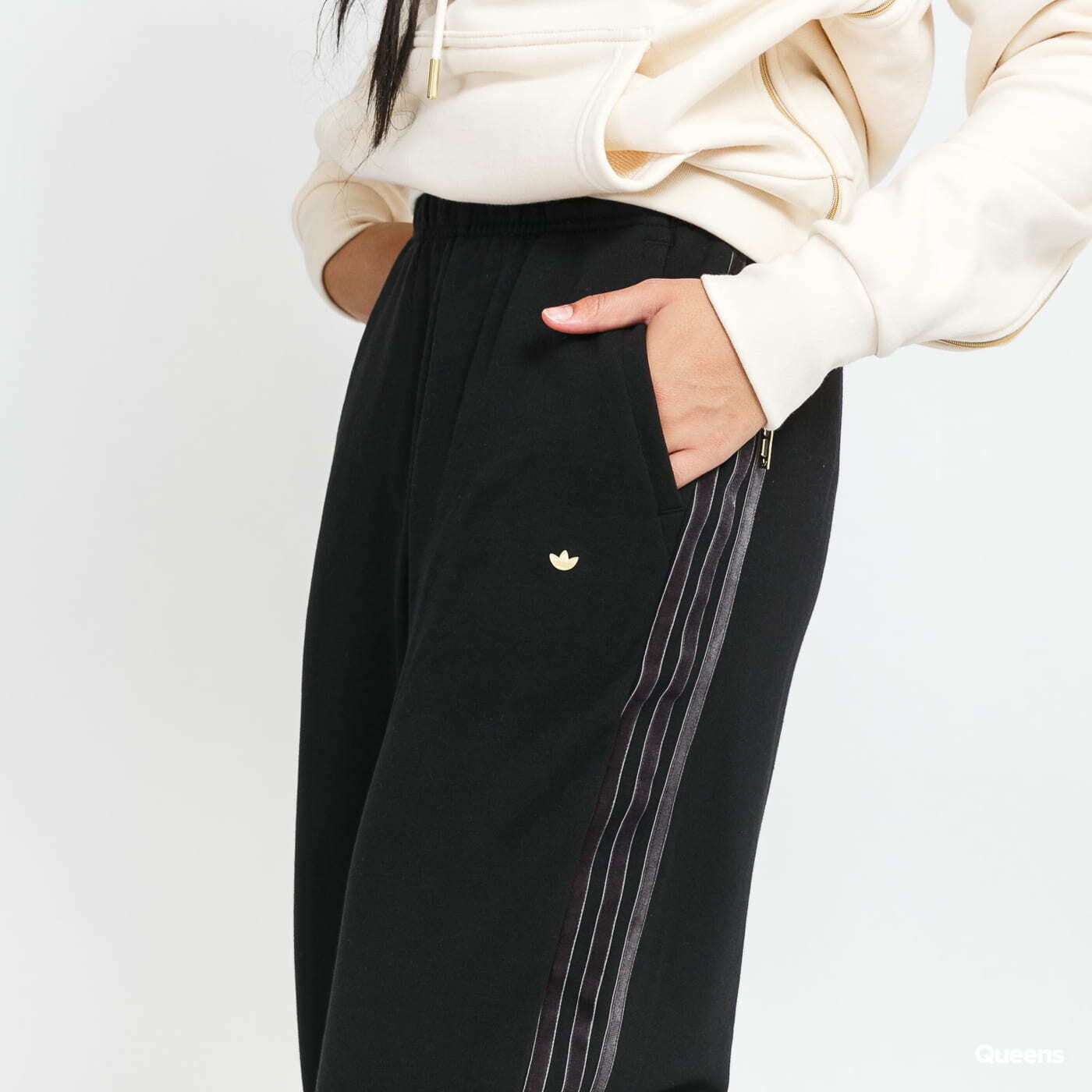 Sweatpants adidas Originals Cuffed Pant Black