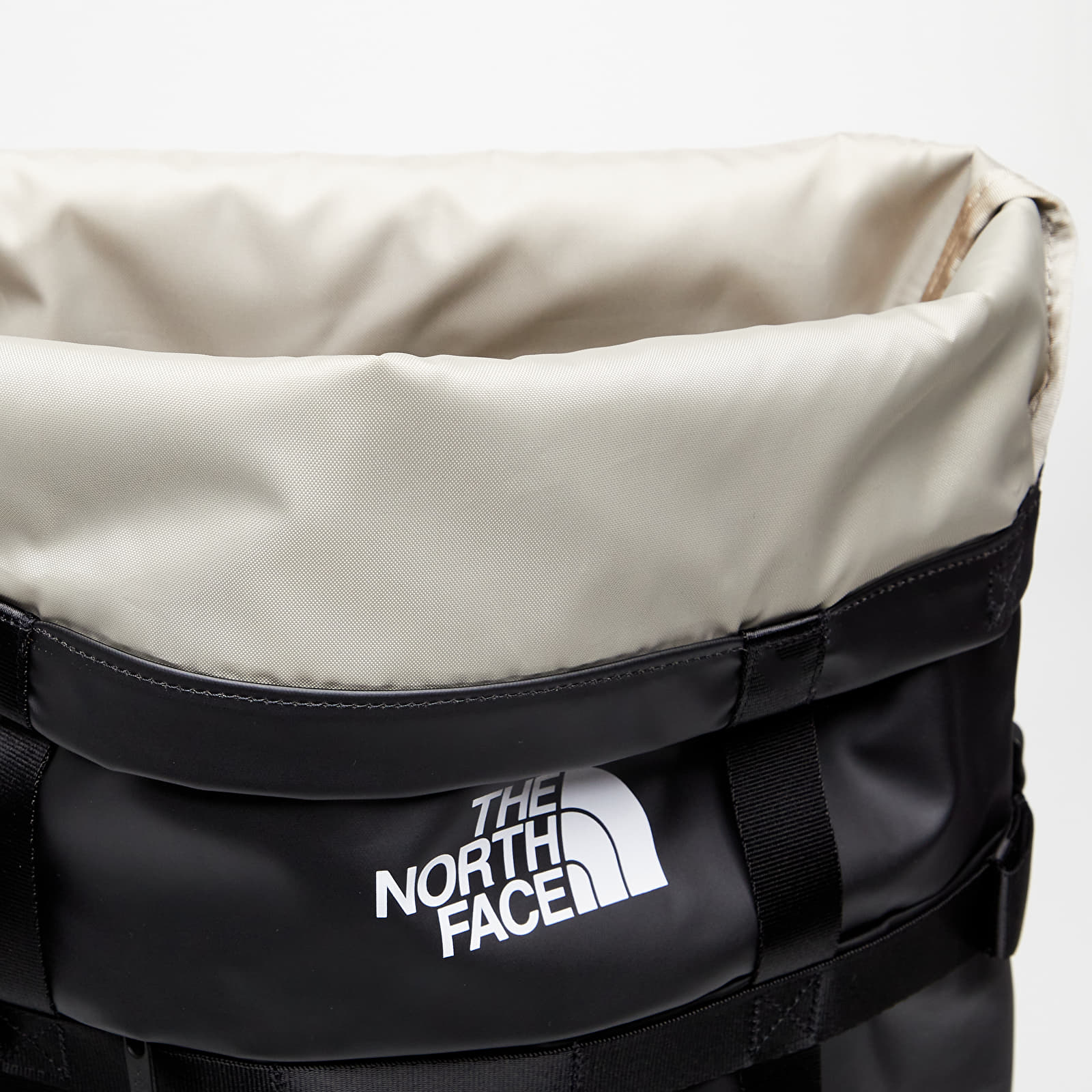 Mochilas The North Face Commuter Pack Black