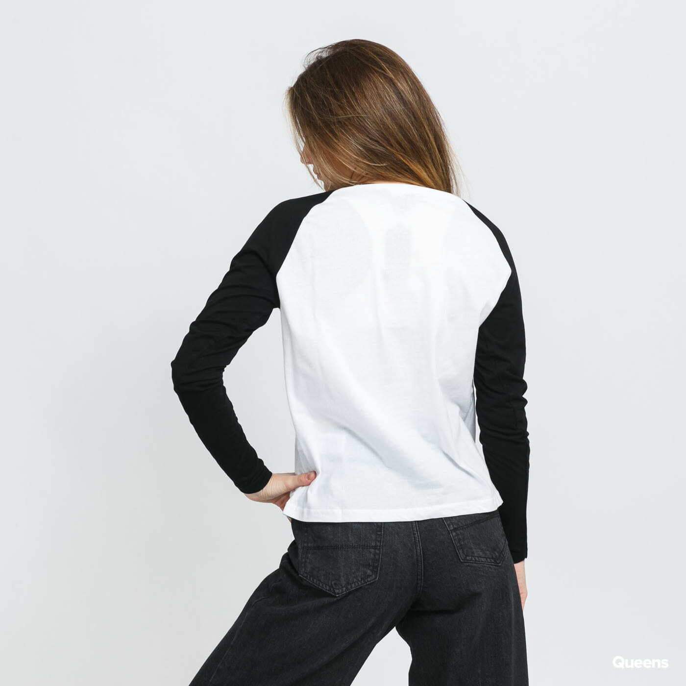 T-Shirts Urban Classics Ladies Contrast Raglan Longsleeve White / Black |  Queens