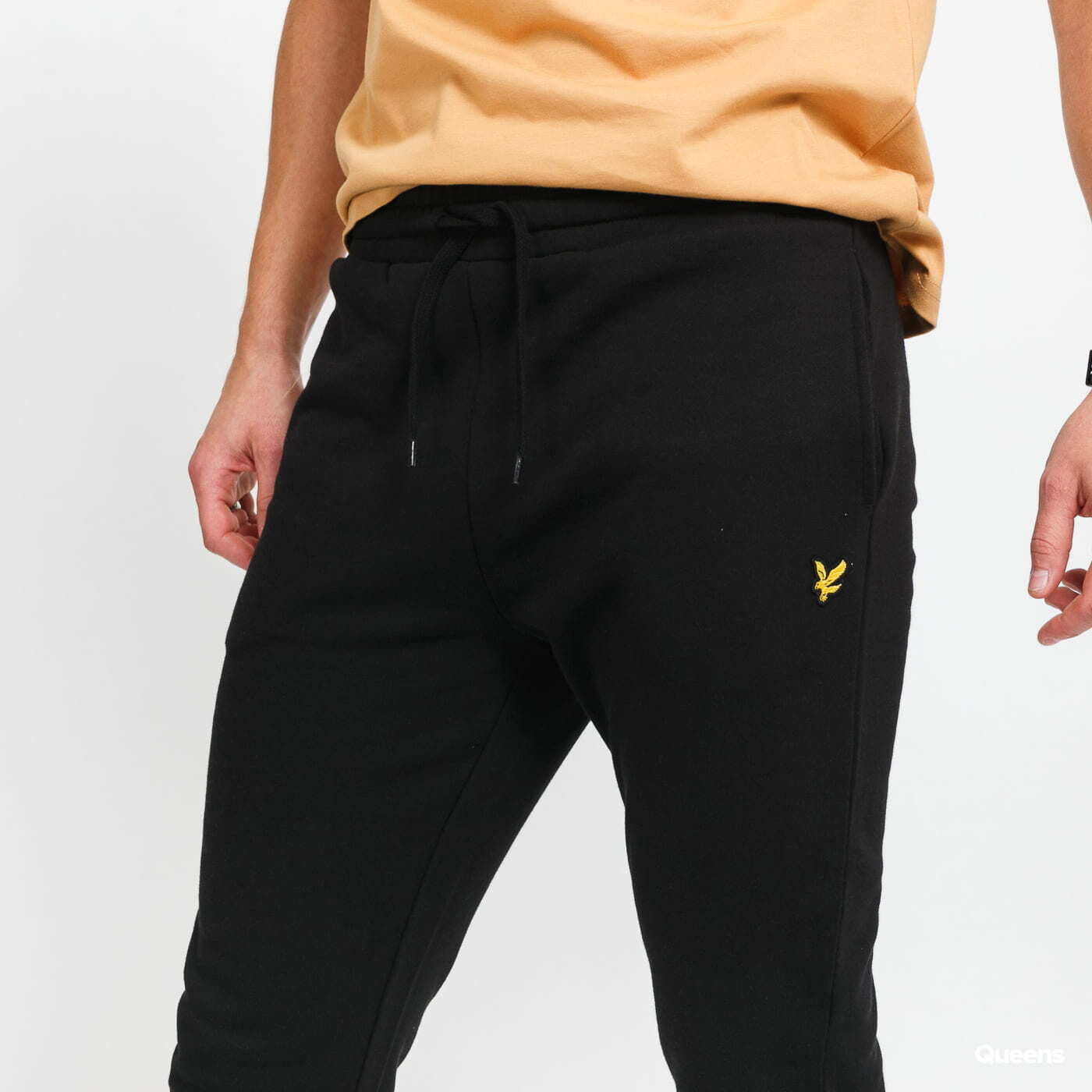 Lyle and scott joggers discount