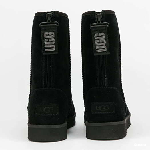 Women s sneakers and shoes UGG W Classic Short Logo Zip black Queens