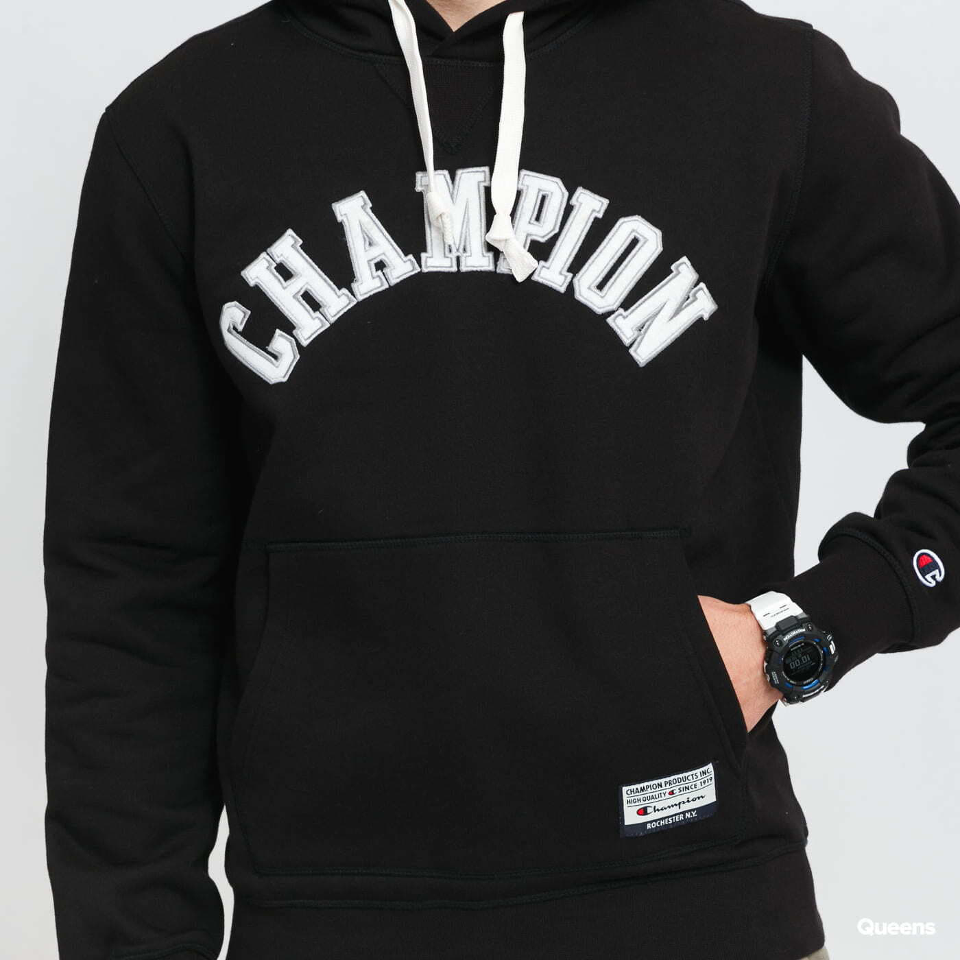 Black champion hoodie canada hot sale