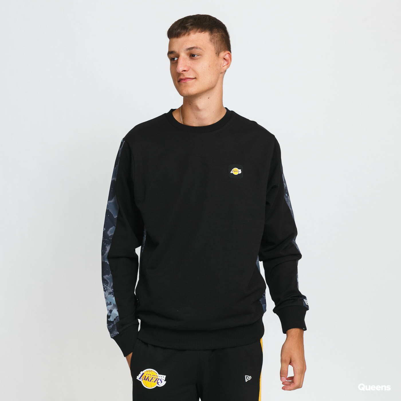 Black lakers crew 2025 neck