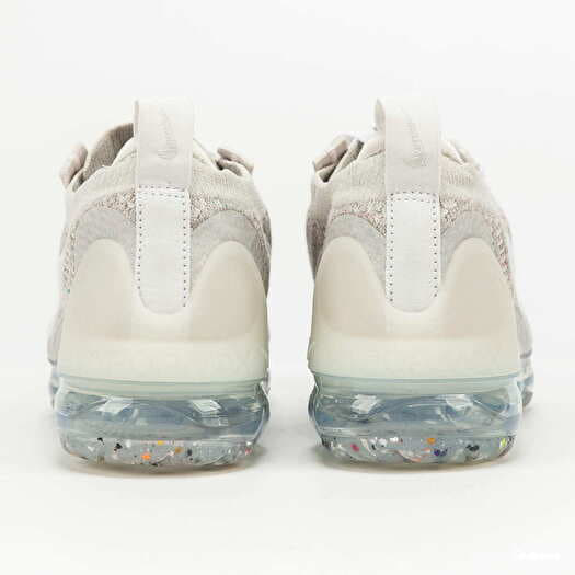 Sneakers und Schuhe fur Frauen Nike W Air Vapormax 2021 FK Light Bone White Phantom Queens