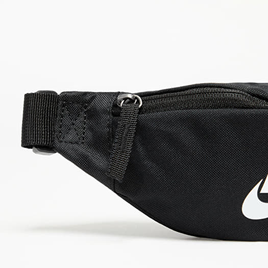 nike heritage waist pack
