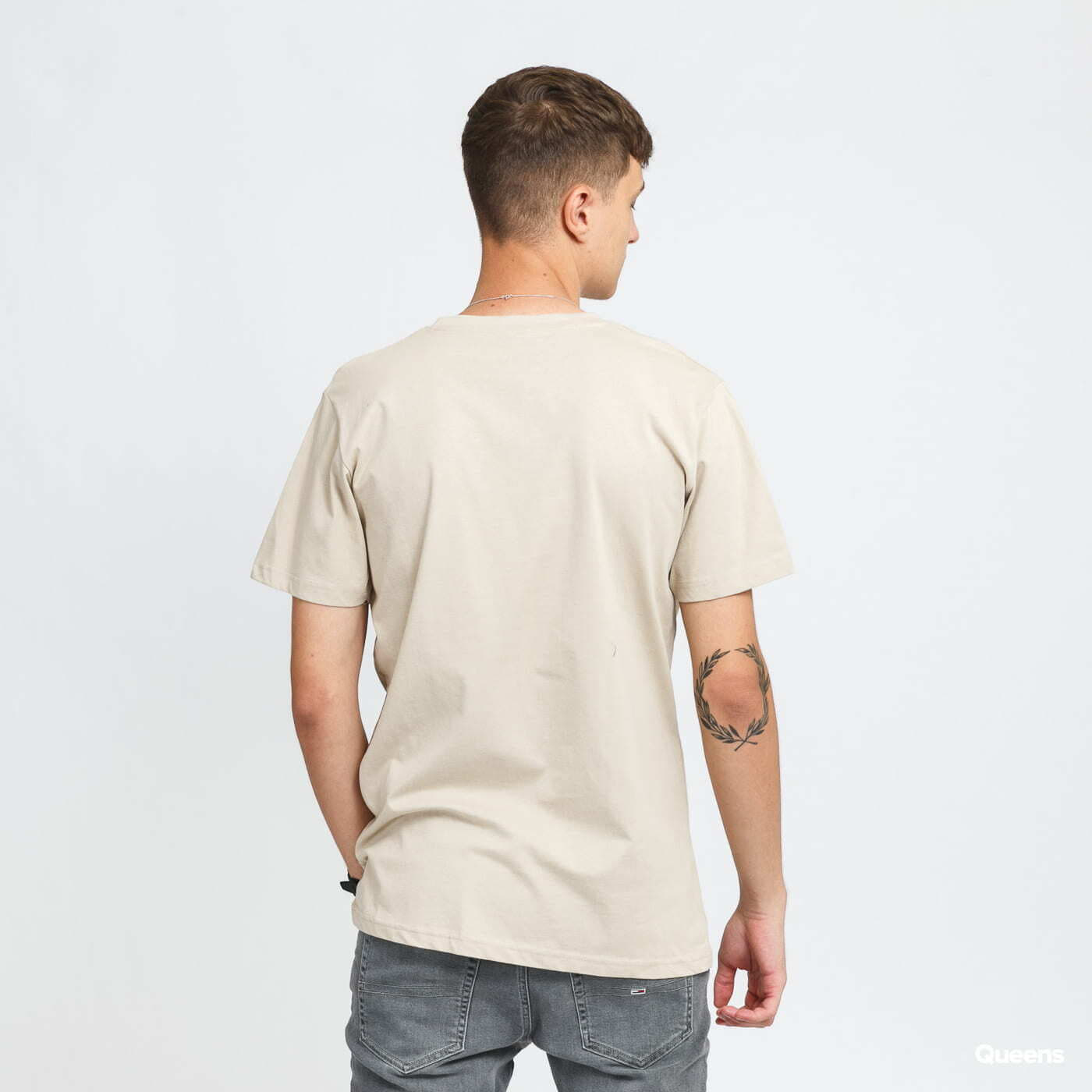 Tričká Urban Classics Tupac Sitting Pose Tee Beige