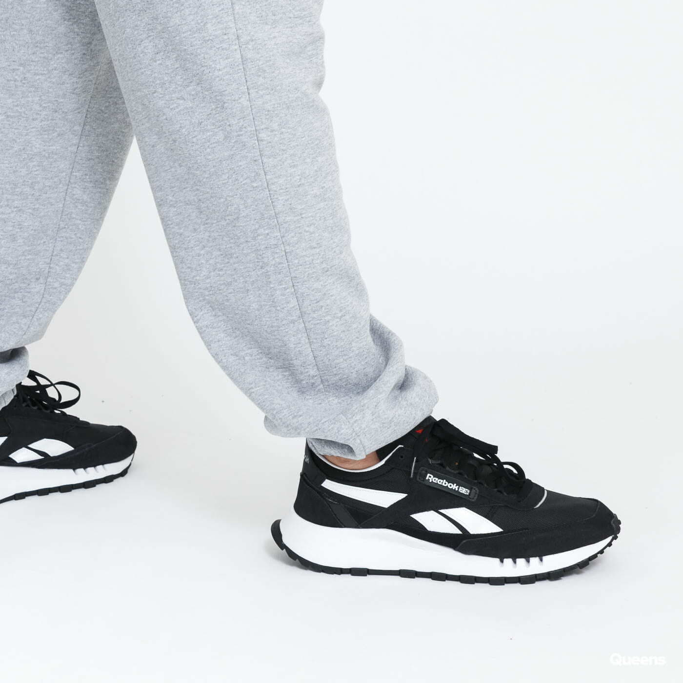 Tepláky The North Face U Over Es Jogger Pant Grey
