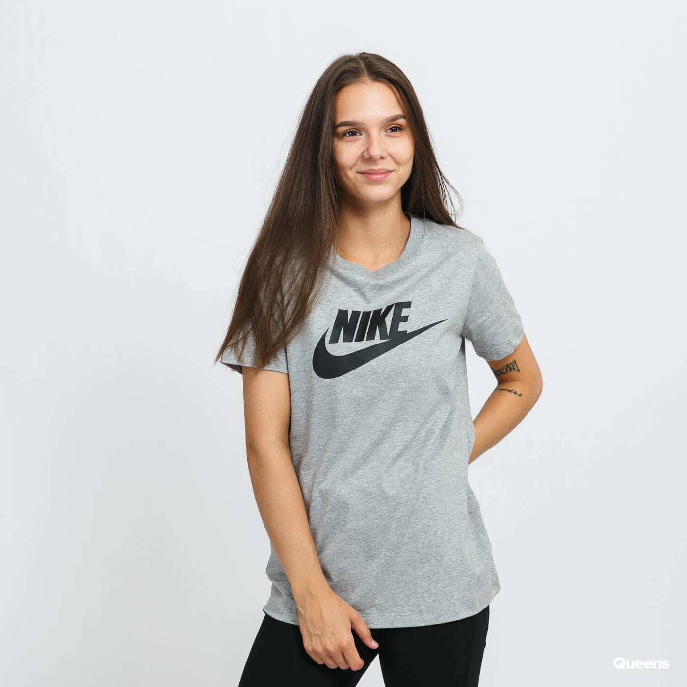 T-shirts Nike W NSW Tee Essential Icon Futura Grey