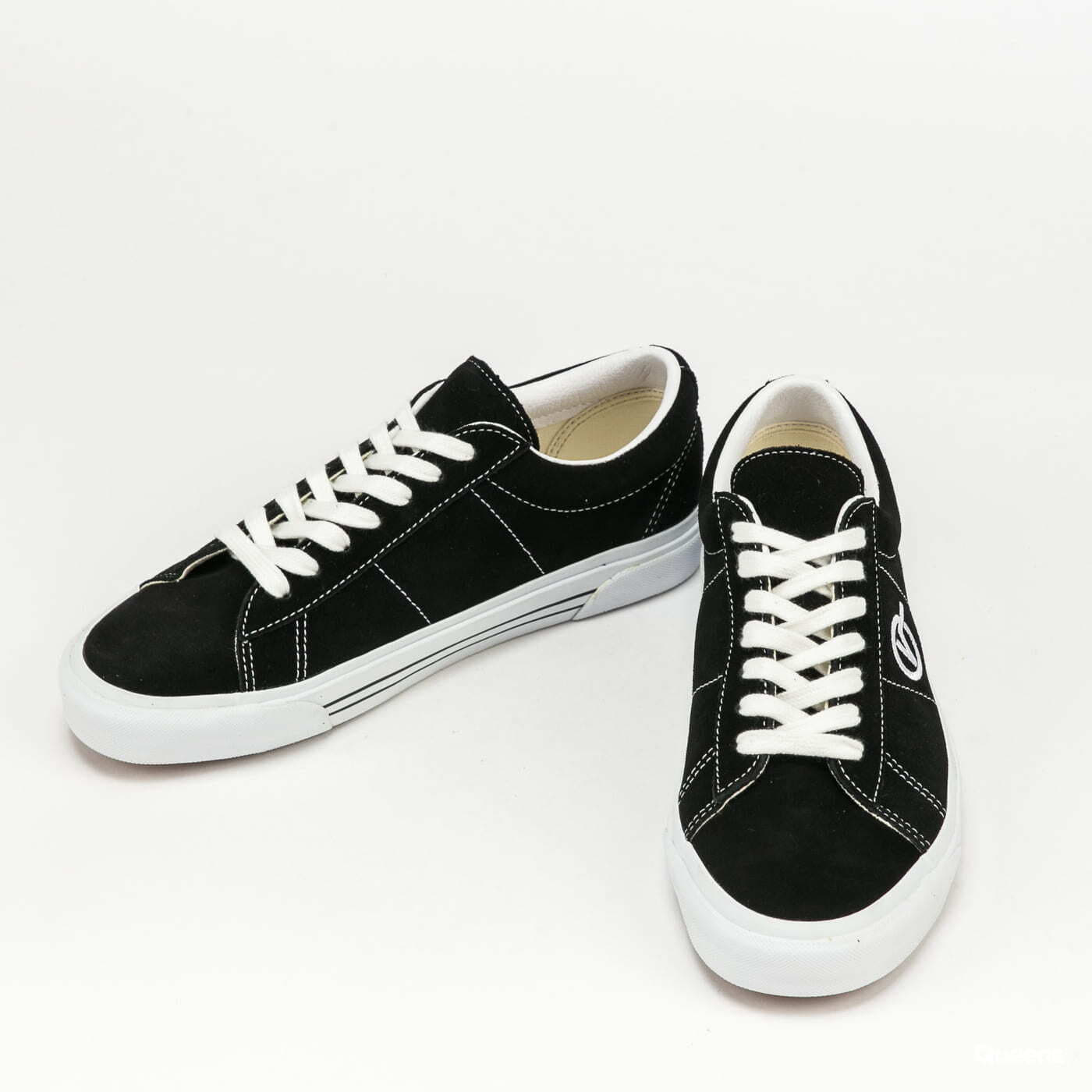 Turnschuhe und Schuhe für Männer Vans Sid Black