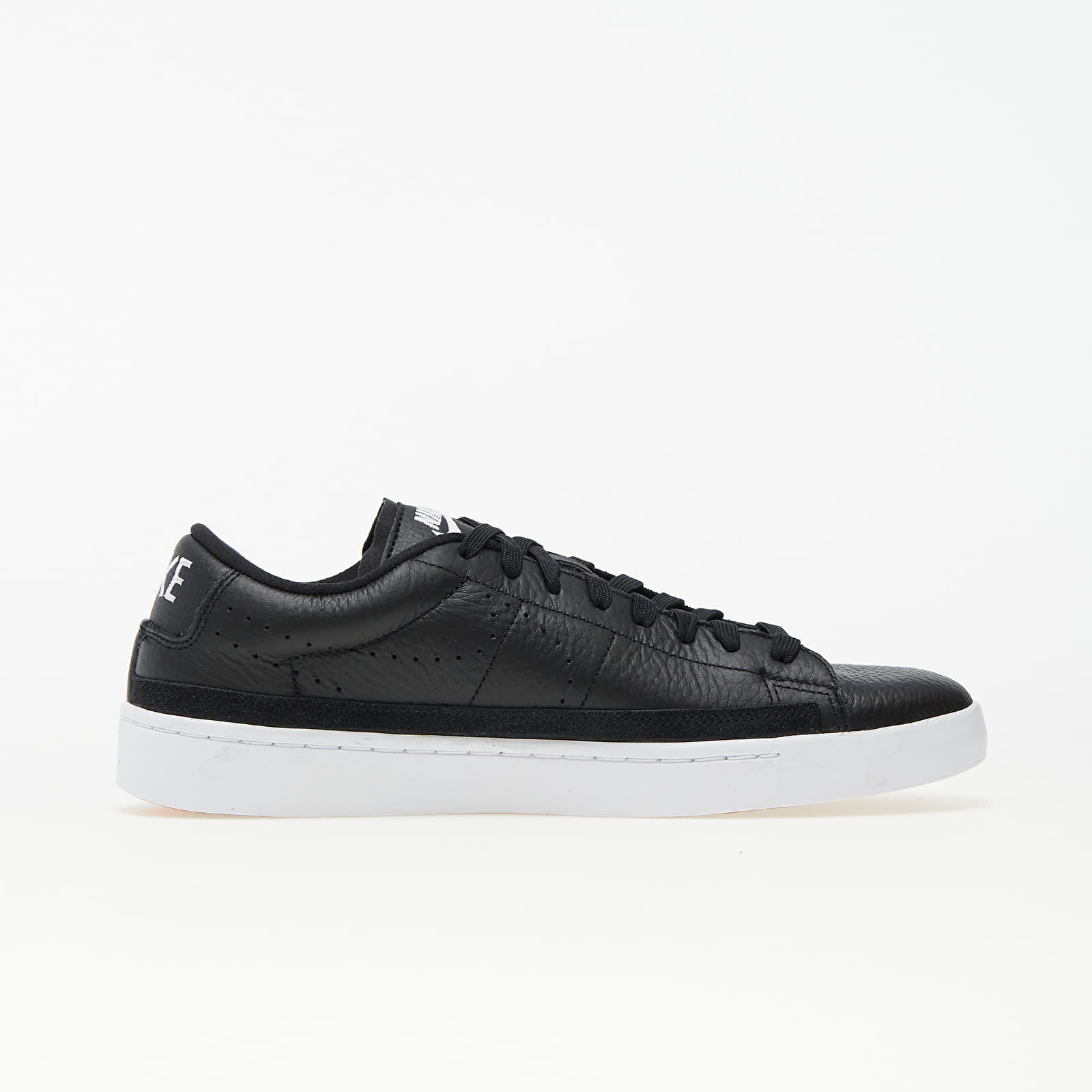 Încălțăminte și sneakerși pentru bărbați Nike Blazer Low X Black/ White/ Gum Light Brown
