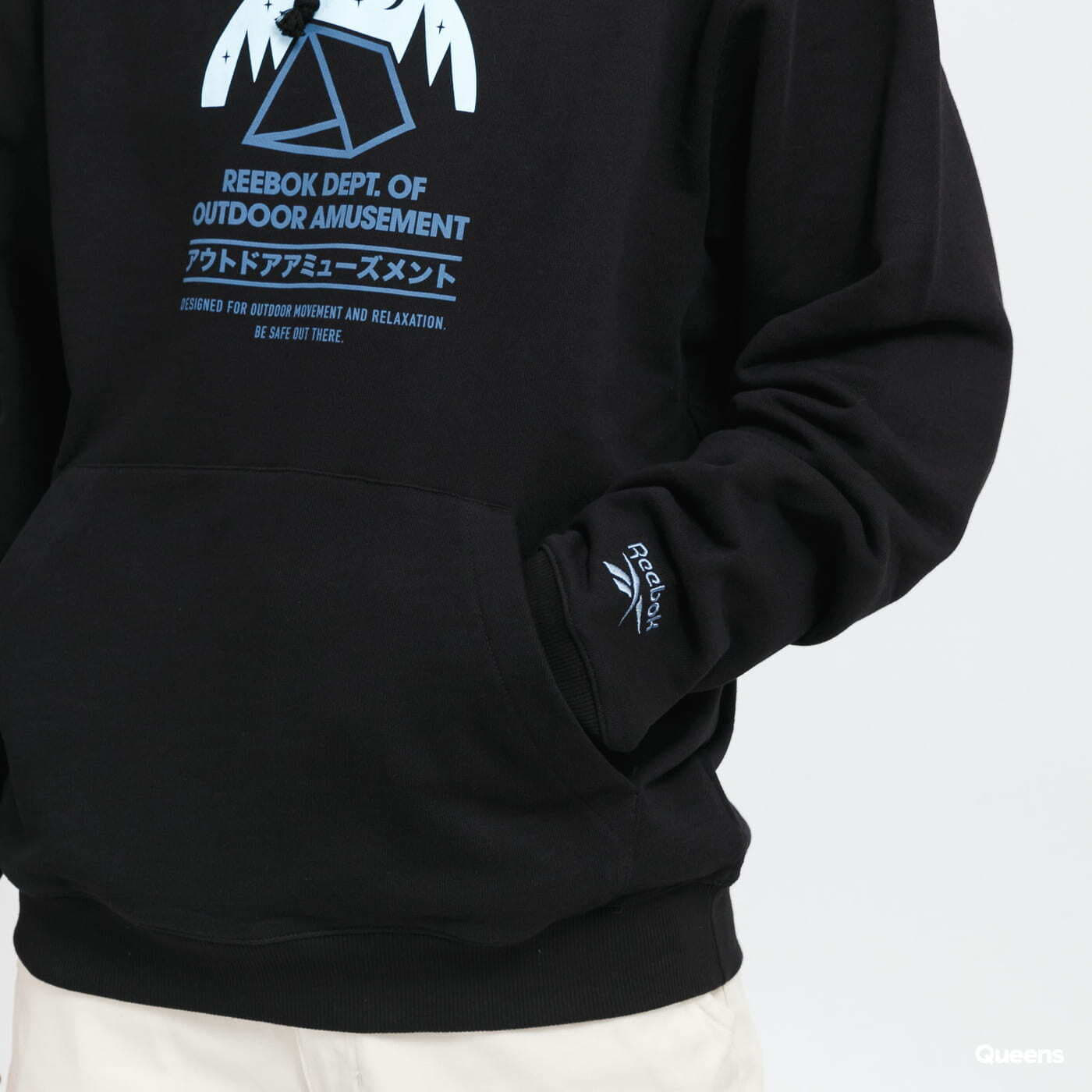 Sweatshirts and Sweaters Reebok Classics Camping Graphic Hoodie Black Queens
