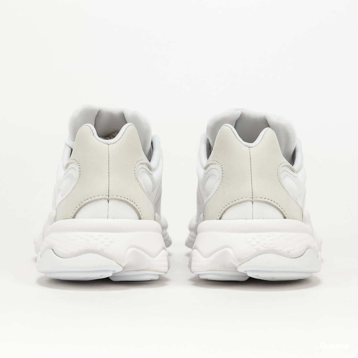 Turnschuhe und Schuhe für Männer adidas Originals Ozweego Pure FtwWhite/ Crystal White/ Core Black