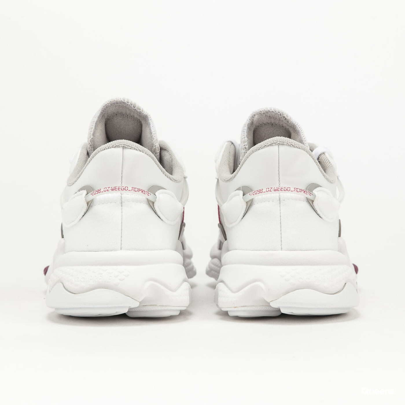 Chaussures et baskets femme adidas Originals Ozweego W FtwWhite/ Roston/ Viccri