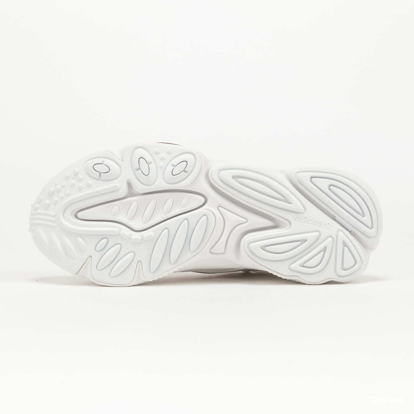 Chaussures et baskets femme adidas Originals Ozweego W FtwWhite/ Roston/ Viccri