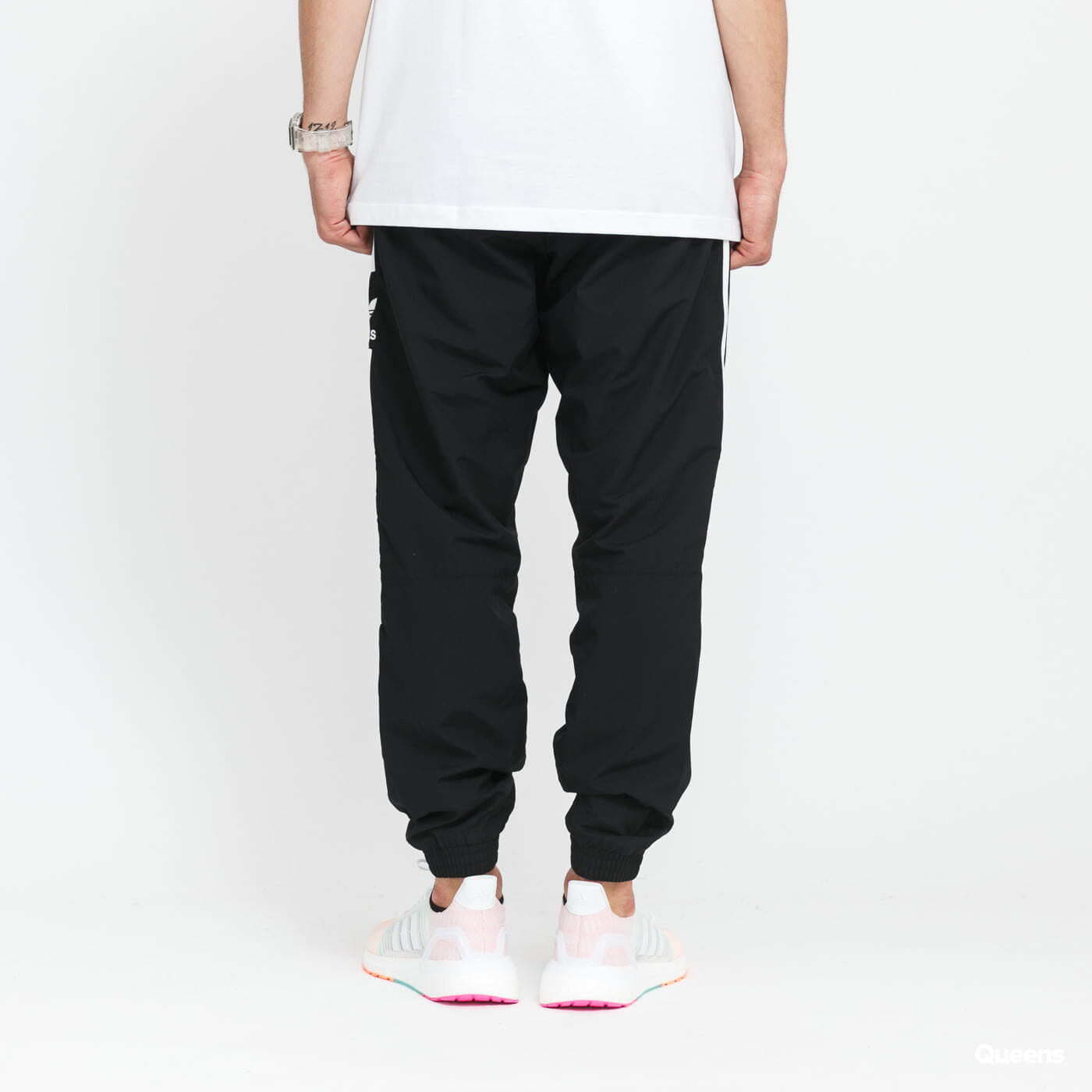 Džíny a kalhoty adidas Originals Lock Up Track Pant Black