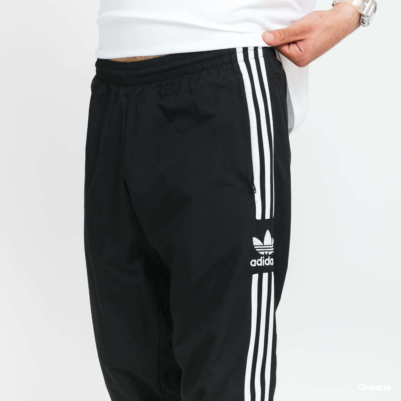 Jeans und Hosen adidas Originals Lock Up Track Pant Black Queens