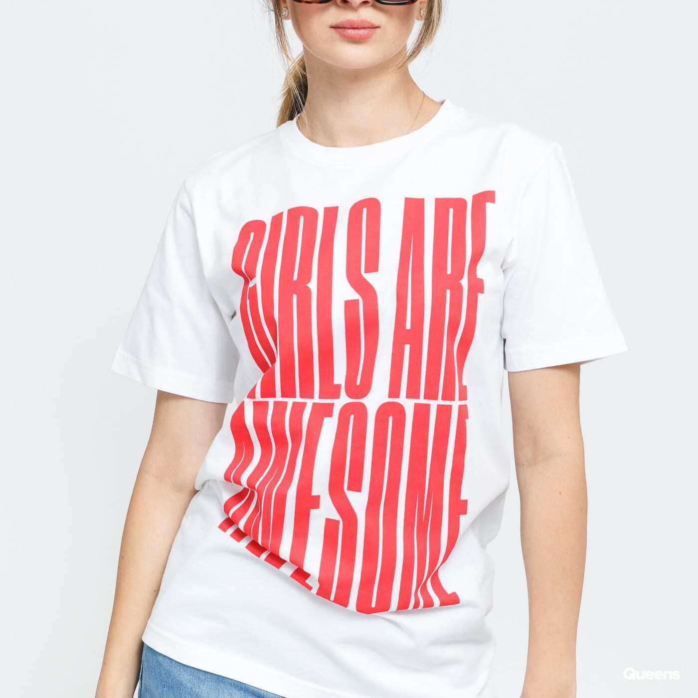 Trička Girls Are Awesome Stand Tall Tee White