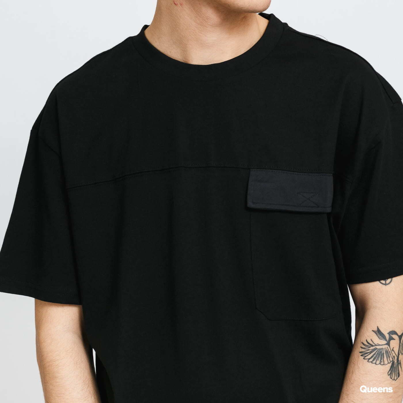 Trička Urban Classics Oversized Big Flap Pocket Tee Black