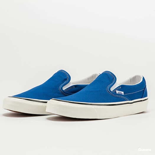 Vans slip on 9 on sale