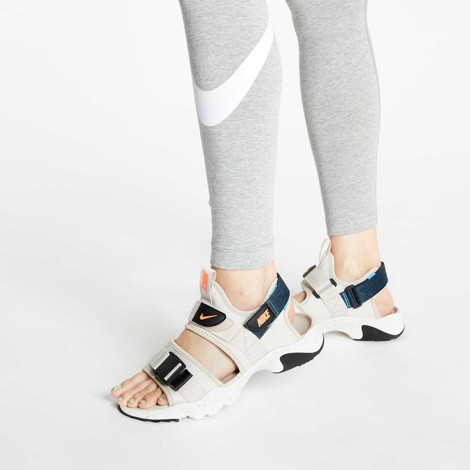 Leggins Nike W NSW Essential GX MR Legging Grey