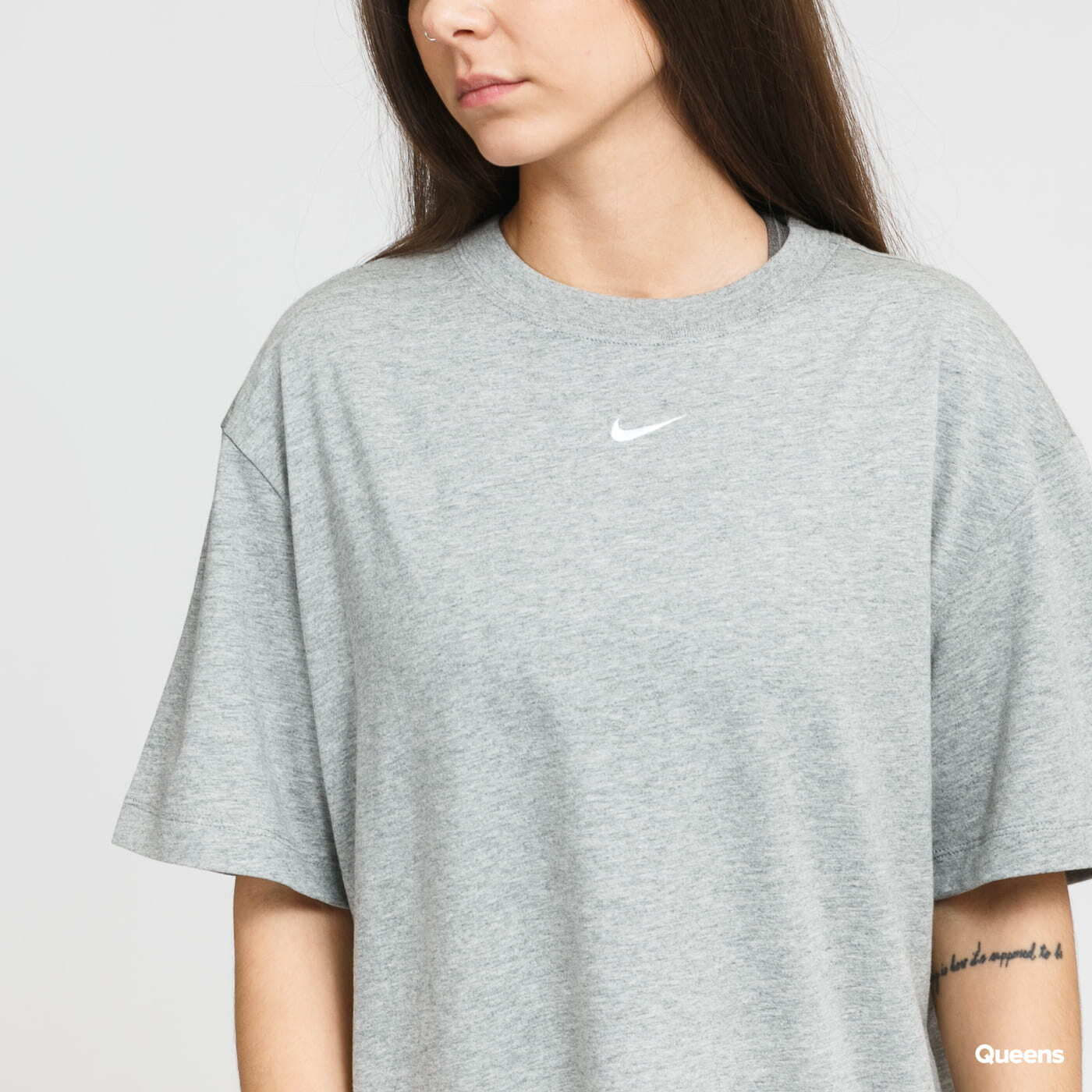 Šaty Nike W NSW Essential Dress Grey